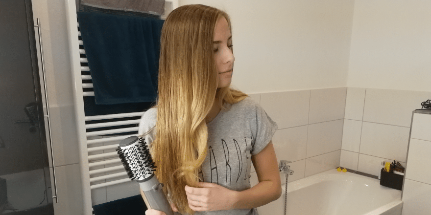 Locken drehen mit der Babyliss Föhnbürste